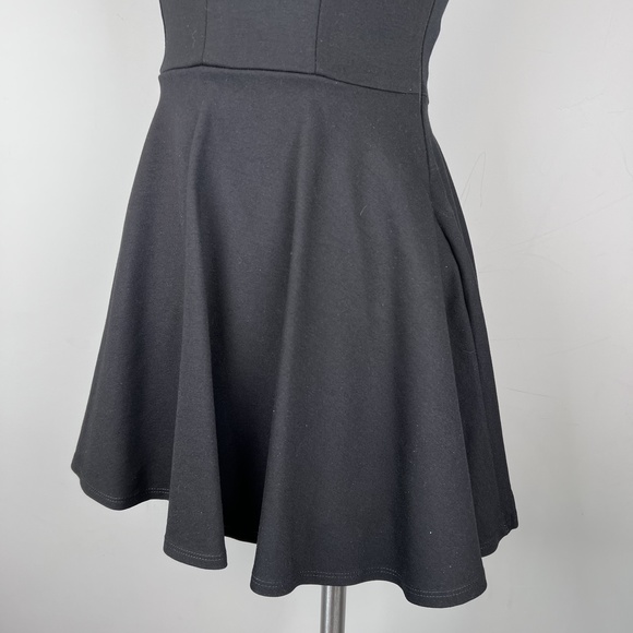 SOLD ON THRED UP - Lulu's Romper/Dress (hidden shorts) Black Deep-V Circle Skirt - Picture 5 of 16